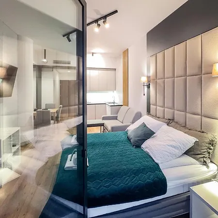 Apartman Ans Hanza Tower No 410 - Swimming Pool, Sauna, Jacuzzi, Viewing Terrace