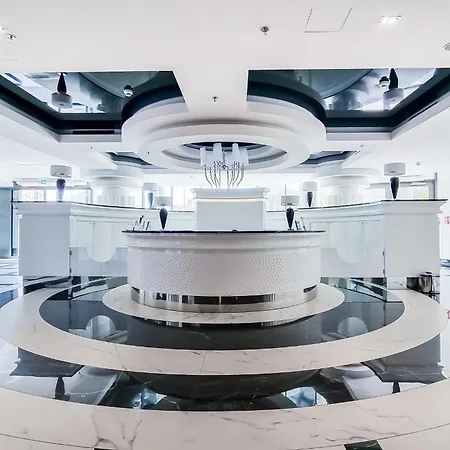 Ans Hanza Tower No 410 - Swimming Pool, Sauna, Jacuzzi, Viewing Terrace