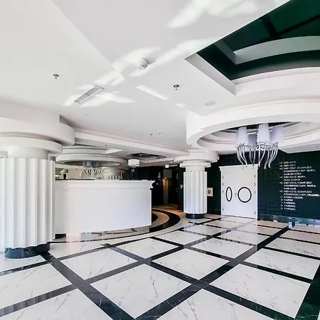 Ans Hanza Tower No 410 - Swimming Pool, Sauna, Jacuzzi, Viewing Terrace Estetino