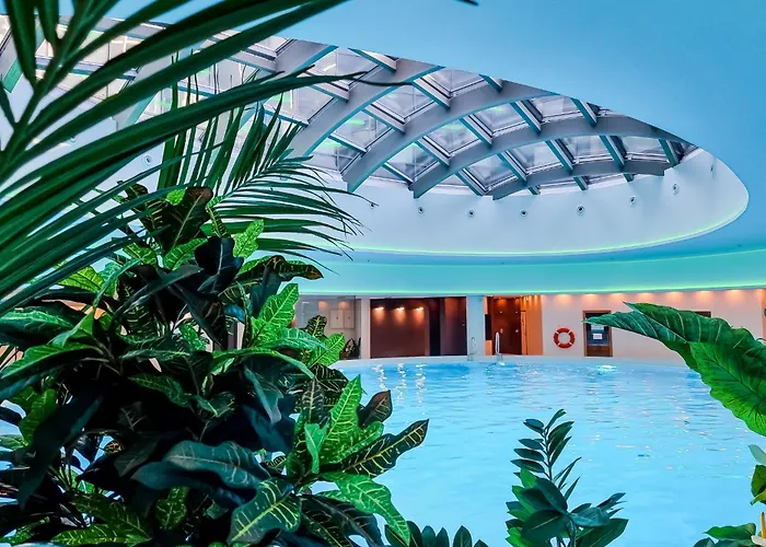 Ans Hanza Tower No 410 - Swimming Pool, Sauna, Jacuzzi, Viewing Terrace