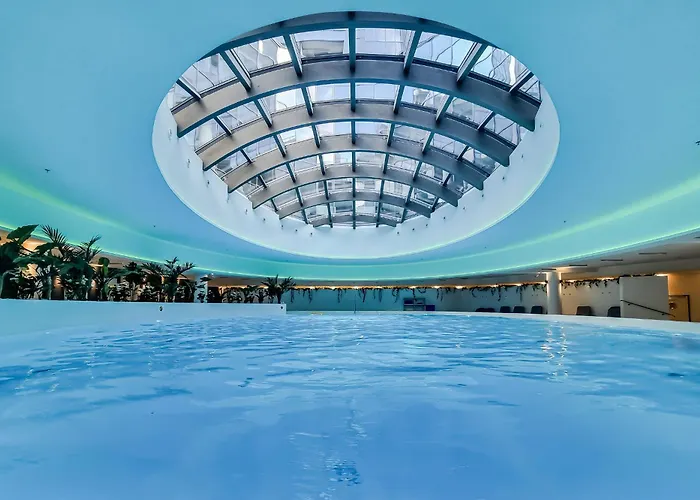 Apartment Ans Hanza Tower No 410 - Swimming Pool, Sauna, Jacuzzi, Viewing Terrace