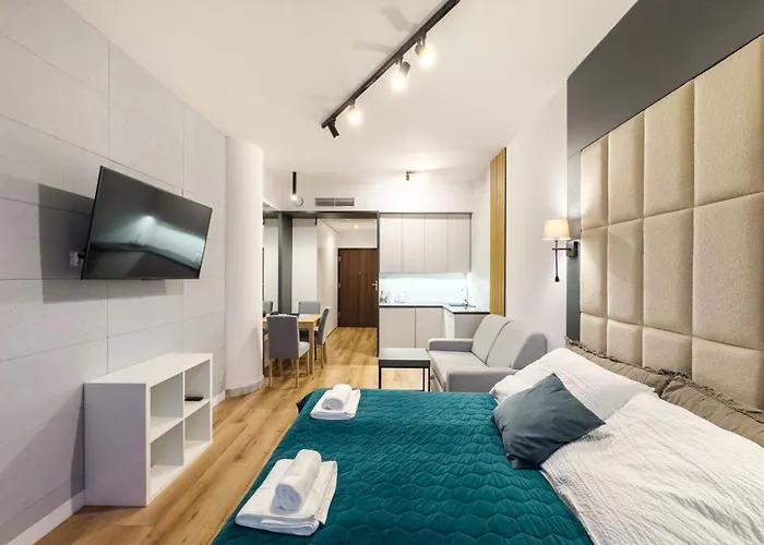 Ans Hanza Tower No 410 - Swimming Pool, Sauna, Jacuzzi, Viewing Terrace