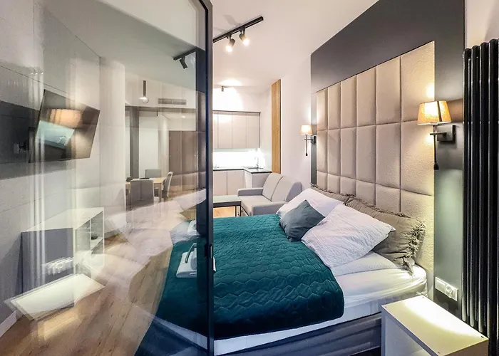 Apartment Ans Hanza Tower No 410 - Swimming Pool, Sauna, Jacuzzi, Viewing Terrace