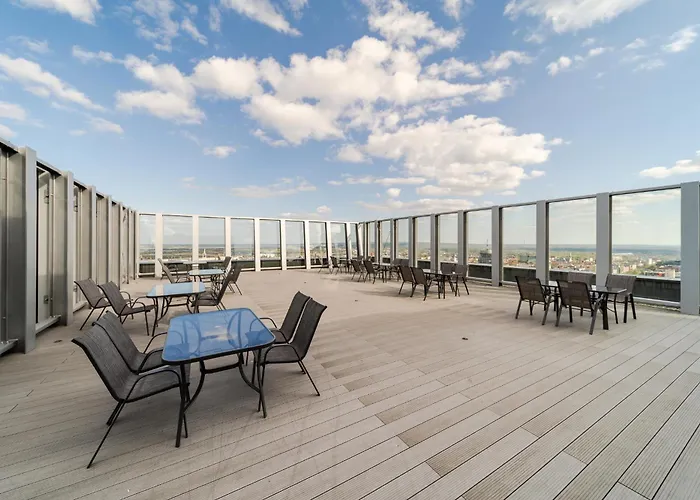 Ans Hanza Tower No 410 - Swimming Pool, Sauna, Jacuzzi, Viewing Terrace