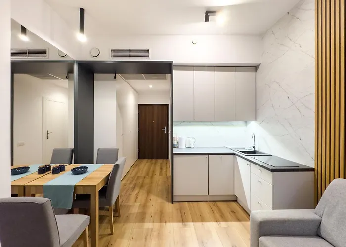 Ans Hanza Tower No 410 - Swimming Pool, Sauna, Jacuzzi, Viewing Terrace Apartment