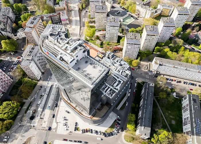 Ans Hanza Tower No 410 - Swimming Pool, Sauna, Jacuzzi, Viewing Terrace Apartment